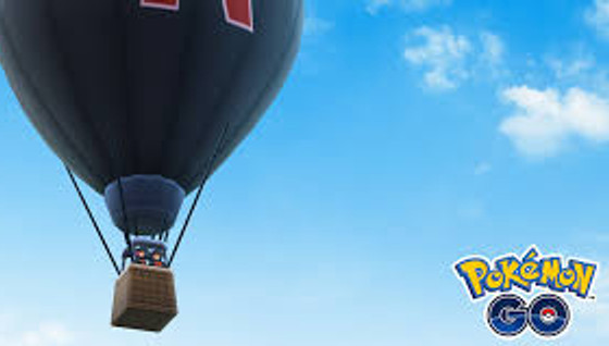 Des ballons Team Rocket volent dans le ciel !