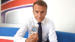 Emmanuel Macron salue les Yu-Gi-Oh! World Championship 2025 à Paris