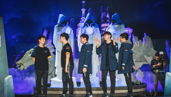 Maple et SwordArT quittent Flash Wolves