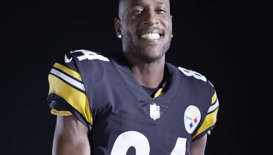 Antonio Brown en couverture