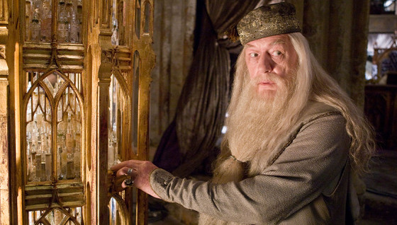 Adieu à Sir Michael Gambon : L’emblématique Dumbledore de Harry Potter nous quitte à 82 ans