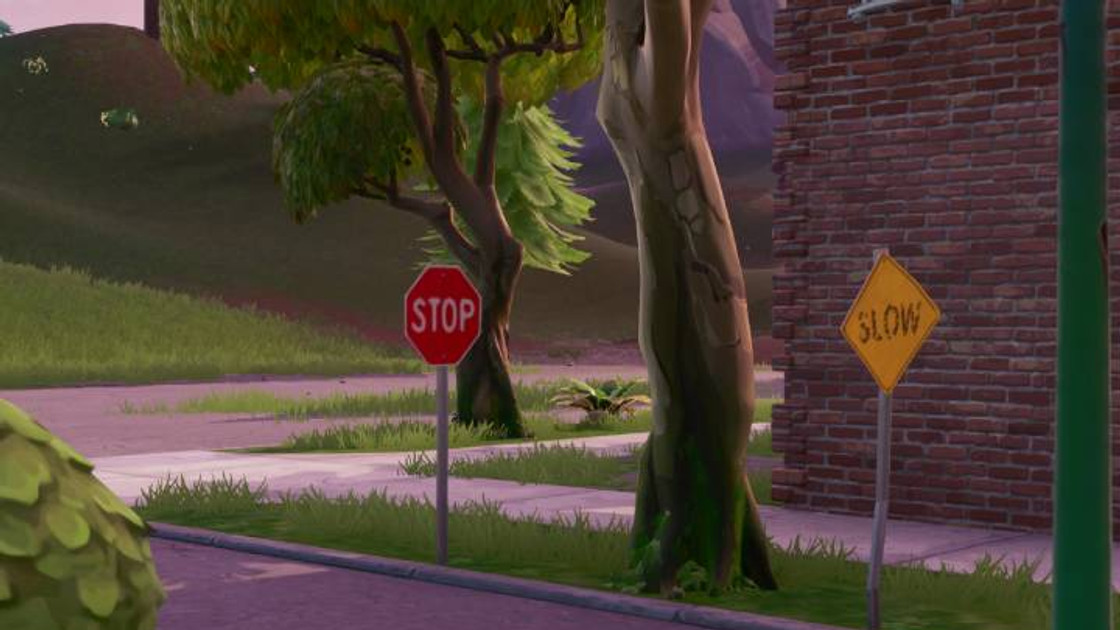 Fortnite : Détruire des panneaux stop en portant la tenue Déclic, défi Road Trip, saison 10