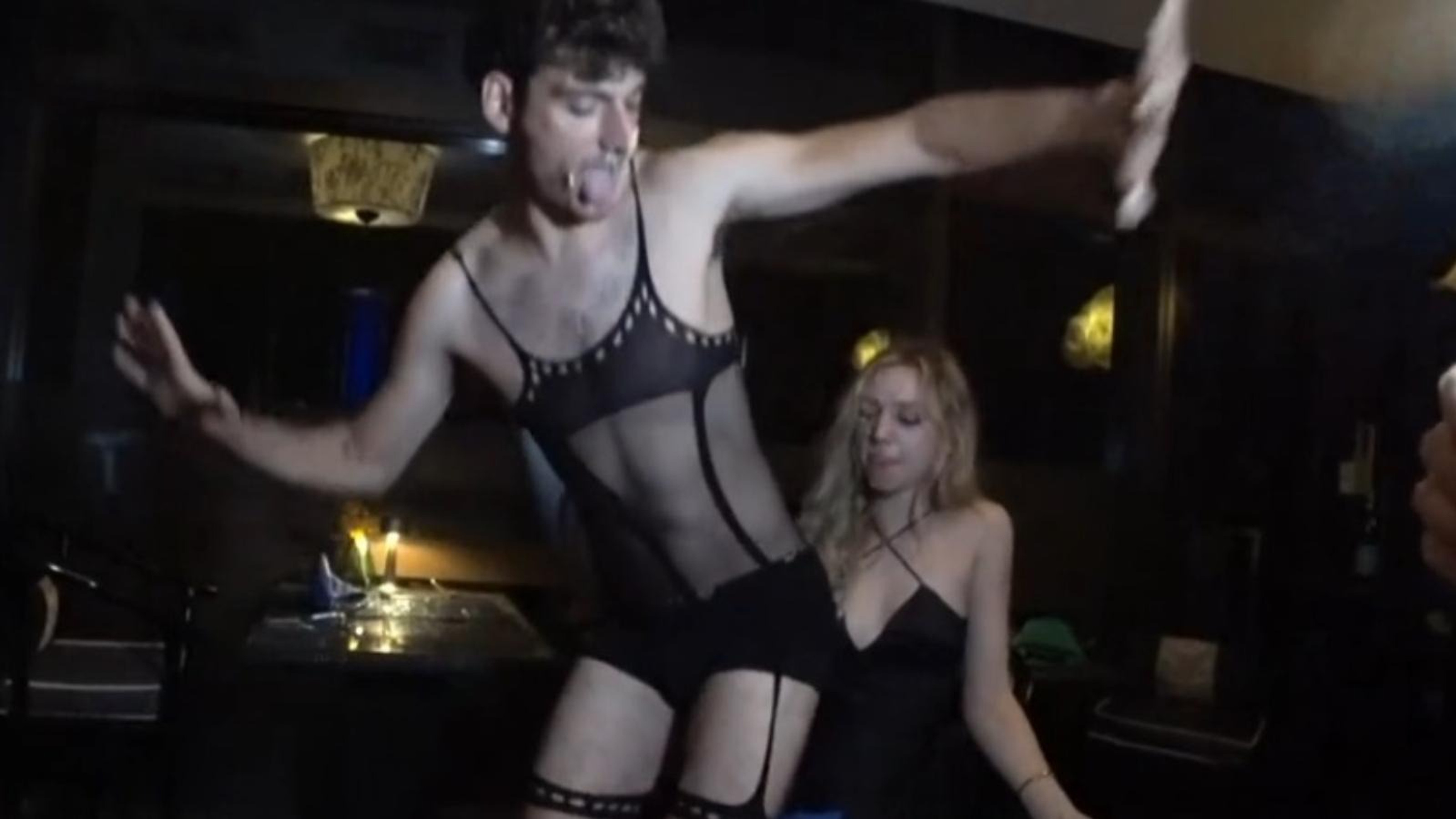 ice-Poseidon-lap-dance-thailand