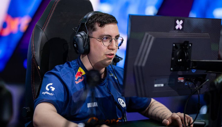 VALORANT : Saadhak quitte la Karmine Corp ? Retour possible chez KRÜ Esports !