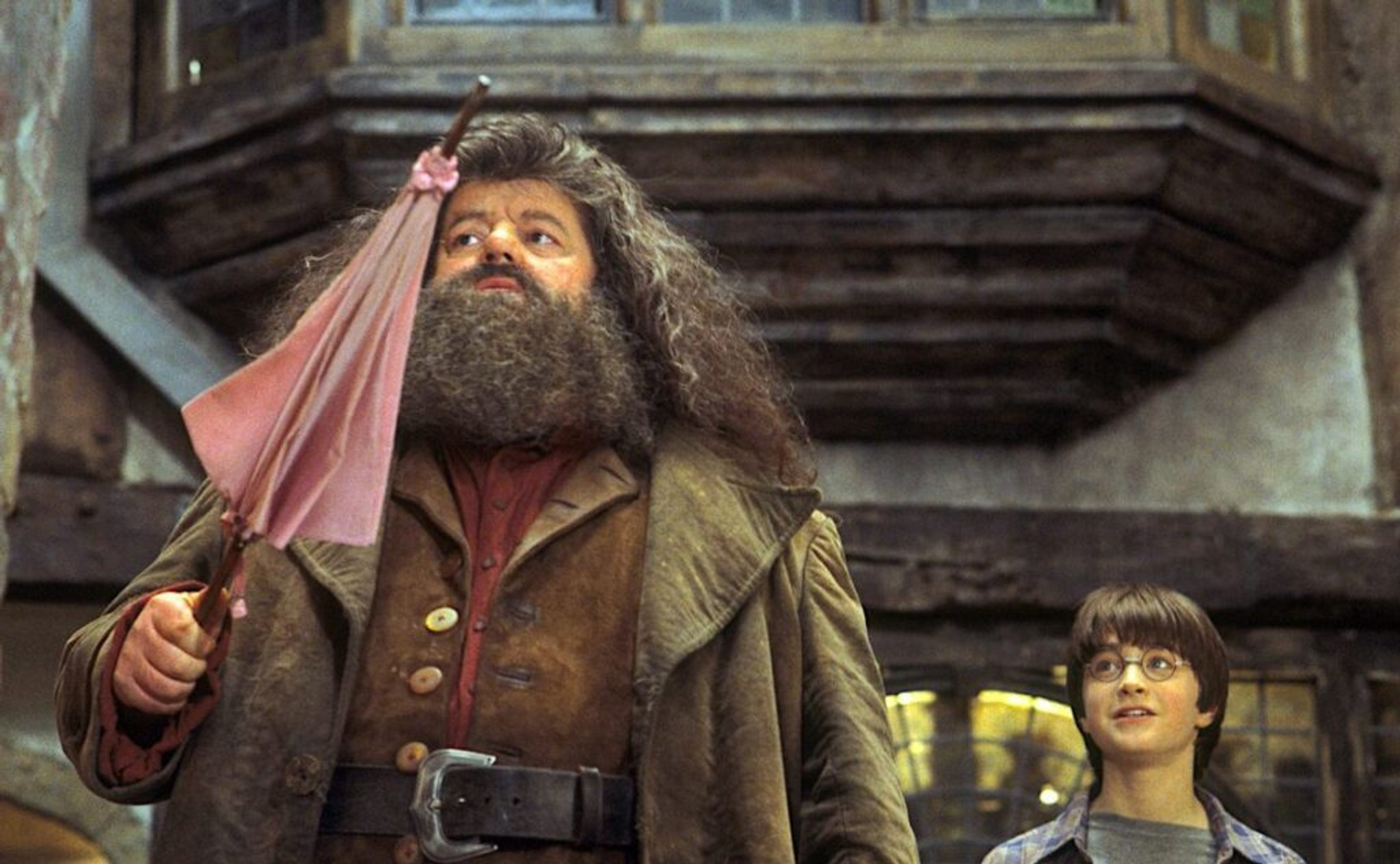 robbie-coltrane-hagrid-hommage-hogwarts-legacy