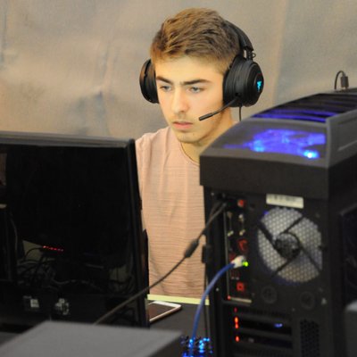 blastr-joueur-dualmedia-esport