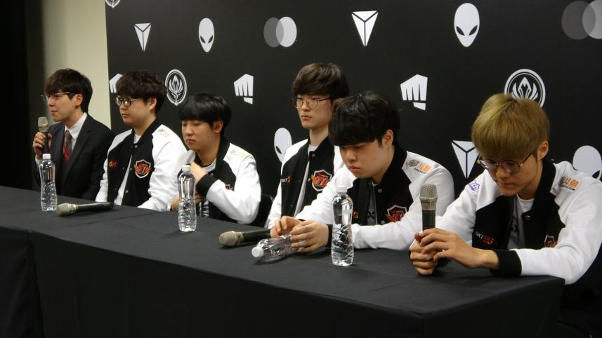 Faker : « C'est difficile de dire qui gagnera la finale »