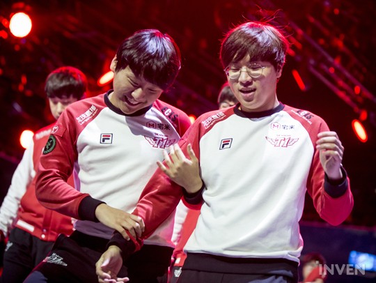 Qui sera le 6e joueur SKT aux Worlds ?