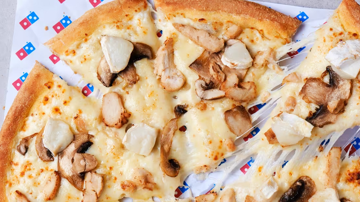 Pizza Dominos Inoxtag, prix, code promo et dates de disponibilité