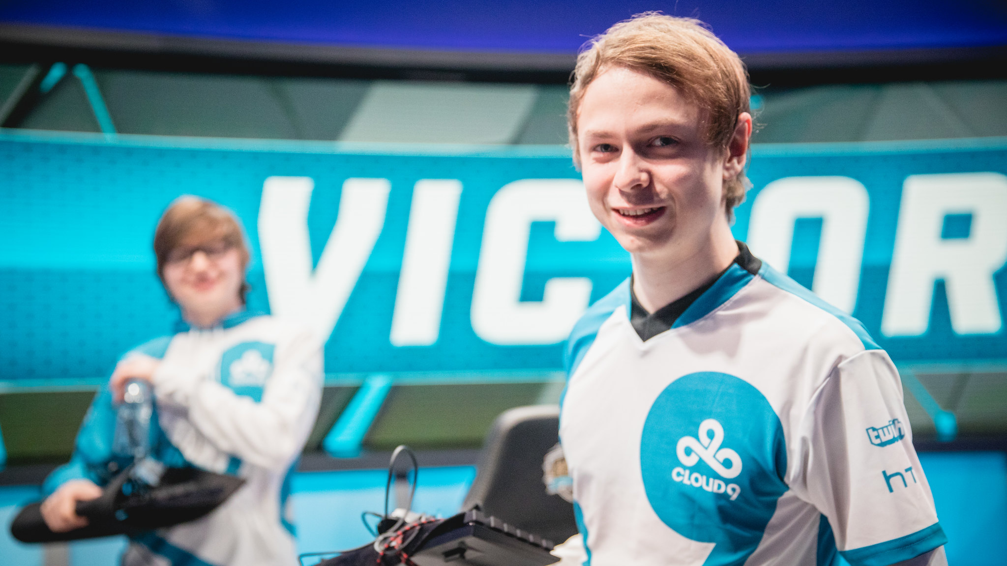 Jensen bat un nouveau record du monde sur LoL Breakflip