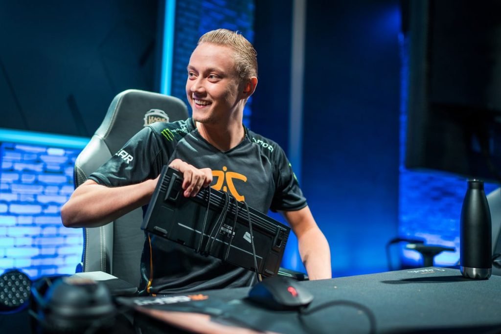 LoL : Rekkles aimerait terminer sa carrière en LPL