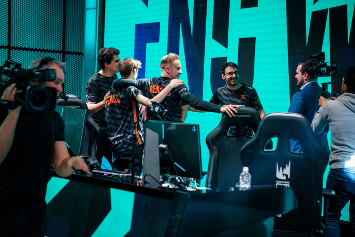 Récap LEC : Fnatic qualifié en Playoffs, Splyce et Origen en course pour la deuxième place – Semaine 9 Jour 1