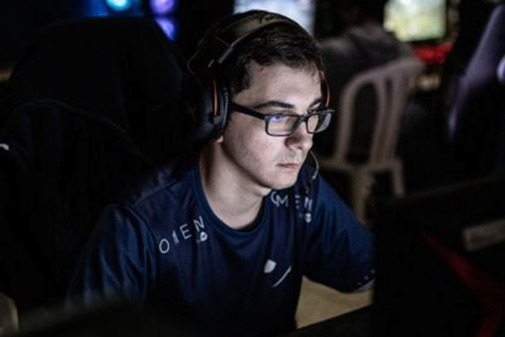 Fortnite : Skite souffre d’une tendinite à quelques semaines de la World Cup