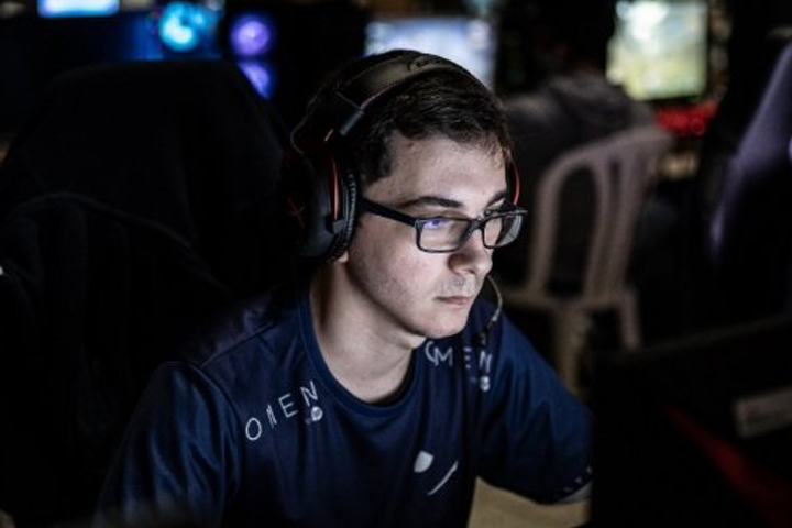 Fortnite World Cup : Skite et Blax qualifiés pour la finale solo à New-York, résultats semaine 9