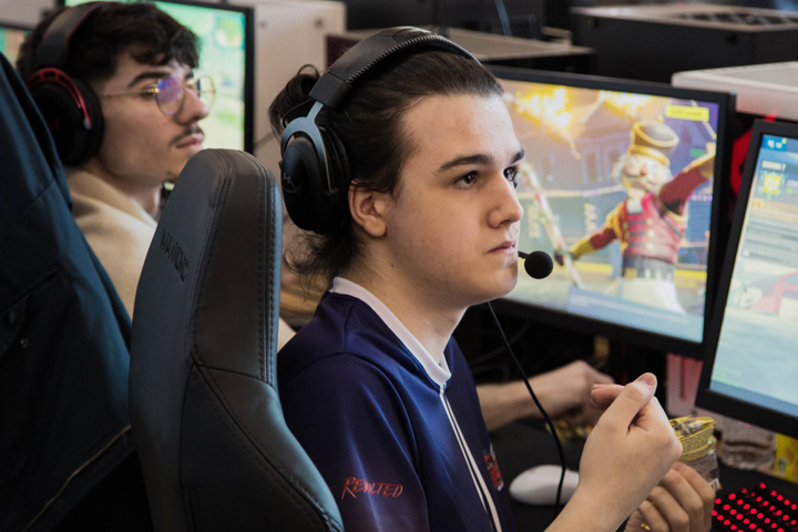 Fortnite : Hawkers rejoint Vitality