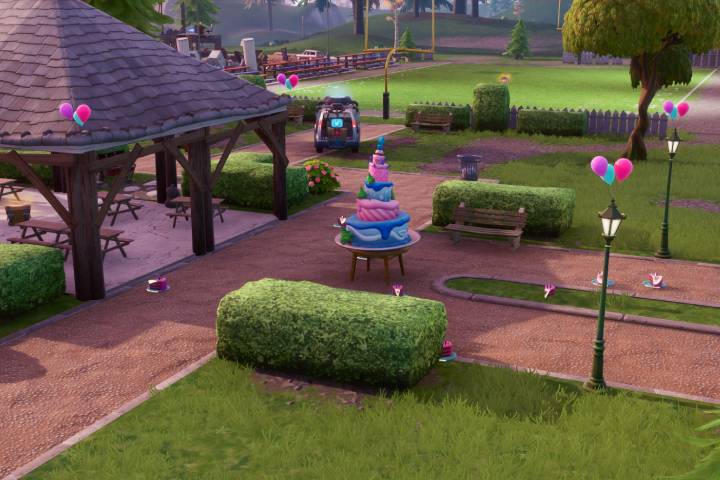 Fortnite : Danser devant différents gâteaux d’anniversaire, défi