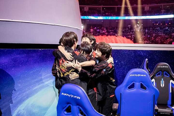 LoL : Qui est FunPlus Phoenix, l’équipe qui a remporté le summer split de la LPL ?