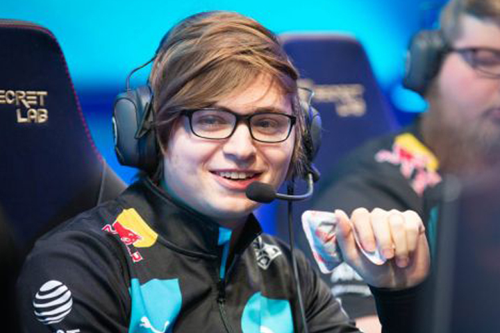 LoL : Sneaky abandonne Cloud9 et les LCS pour devenir streamer
