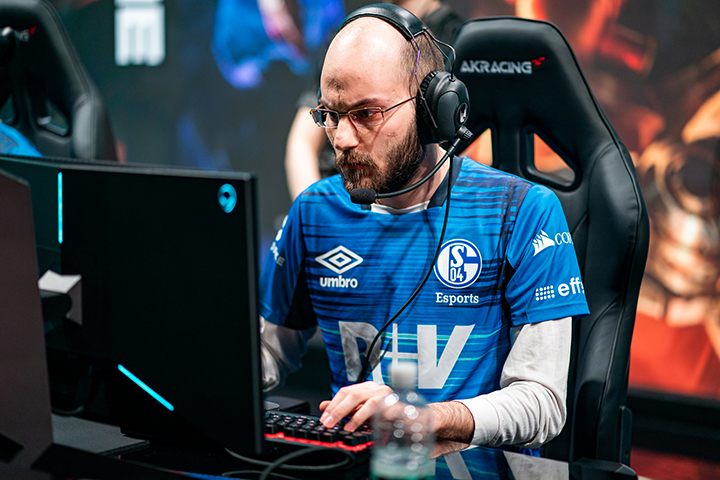 LoL : Forg1ven remplacé par Innaxe chez Schalke 04 en LEC