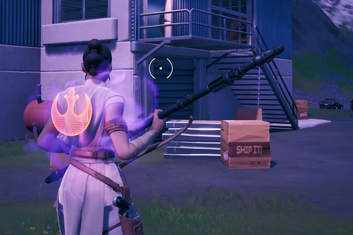 Fortnite : Se cacher dans un carton trompeur à l’usine des boîtes, défi semaine 7 saison 2