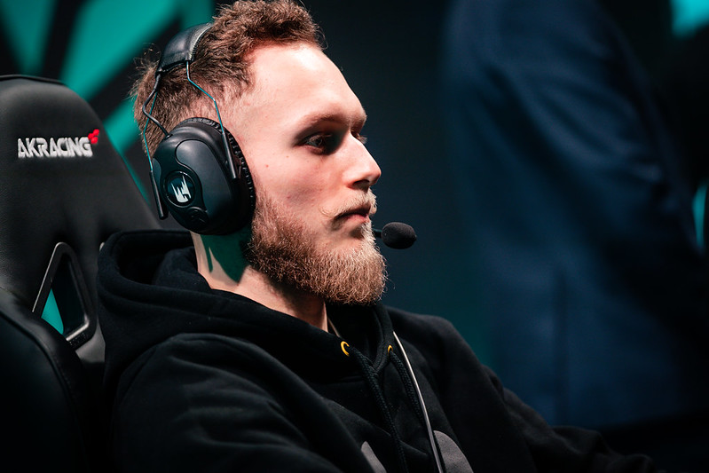 KCorp Cabochard, l’ancien joueur du LEC rejoint la Karmine Corp en LFL