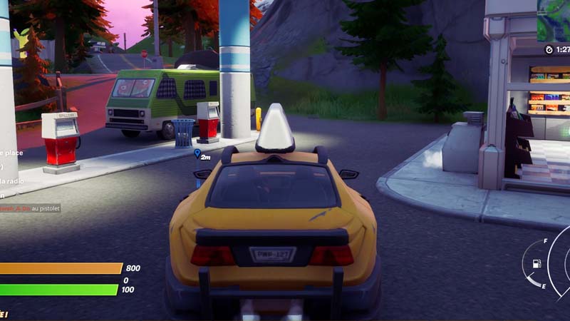 Apporter une voiture à la station radio dans Fortnite, défi saison 8