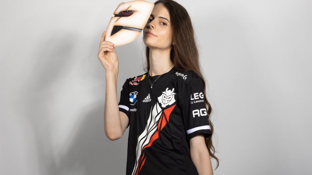 Interview de Colomblbl suite à son arrivée chez G2 Esports : ses objectifs, son arrivée sur LoL, sa vision de l’esport féminin…