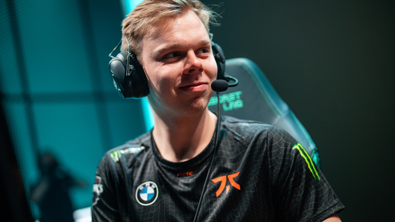 LoL : Wunder se plaint que Riot donne des PC peu performants aux joueurs des Worlds