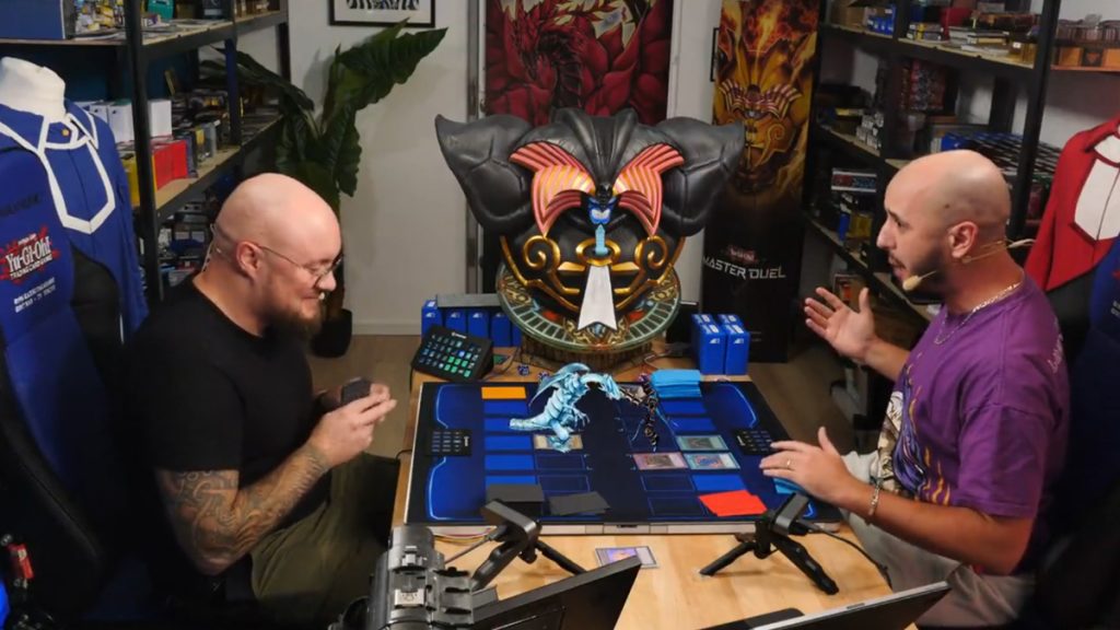 Zouloux a créé un tapis de jeu connecté 3D Yu-Gi-Oh à l’image de l’animé