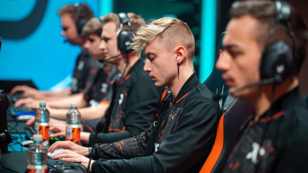 LOL : Fnatic éliminé des playoffs pour la première fois de l’Histoire, Rekkles s’exprime sur Twitter