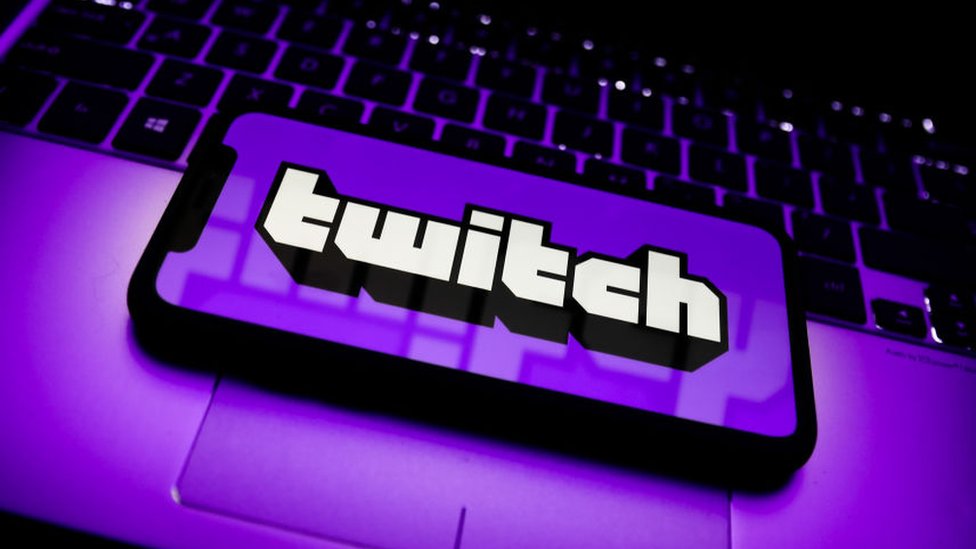 Après le bad buzz des règles de sponsos, le CEO de Twitch s’excuse publiquement