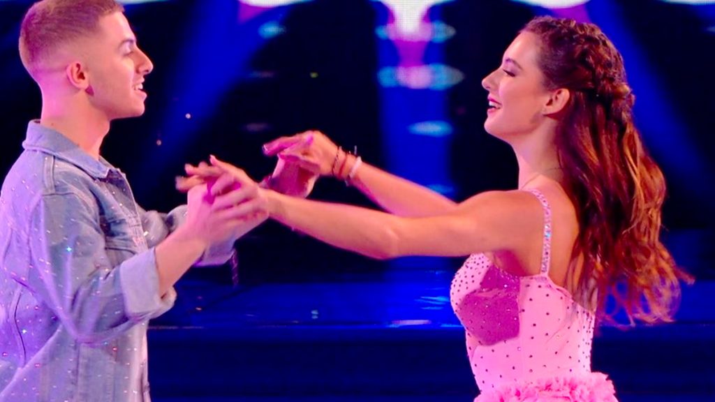 Elsa trompe Michou ? Les rumeurs s’enflamment et tout le monde donne son avis ! Être un couple sur Internet, un enfer ?