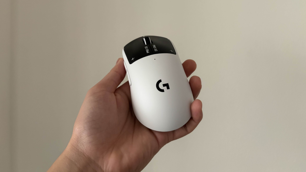 Notre test de la souris Logitech PRO X2 Superstrike : ce que la France n&rsquo;a pas, la Suisse l&rsquo;a déjà !